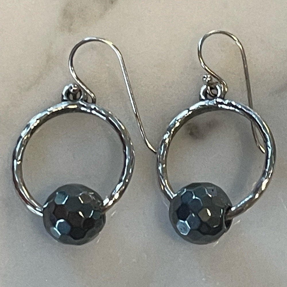 Grace and Heart sterling silver and black faceted onyx earrings